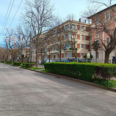 Italian Experience- Ancona City Apartment Buitenkant foto